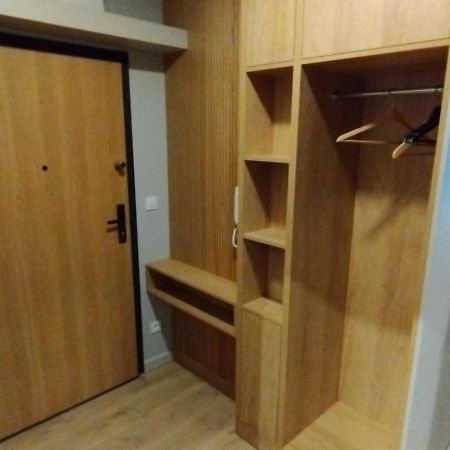 Fantastyczny Apartament Lotnisko Познань Экстерьер фото