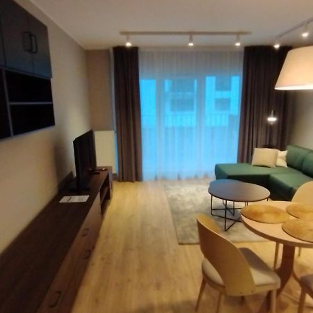 Fantastyczny Apartament Lotnisko Познань Экстерьер фото